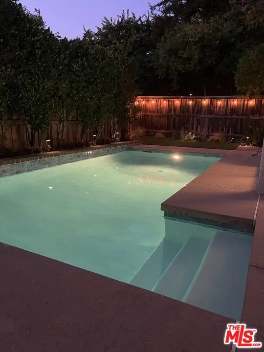 603 Racquet Club Lane, Thousand Oaks, CA 91360