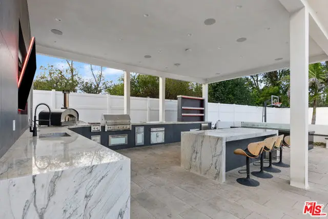 17211 Parthenia Street, Northridge, CA 91325 - Image #3