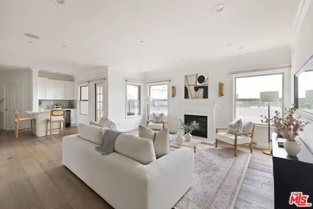 432 S Willaman Drive #401, Los Angeles, CA 90048 - Image #3