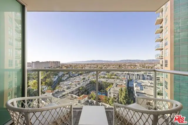 13700 Marina Pointe Drive #1410, Marina Del Rey, CA 90292 - Image #3