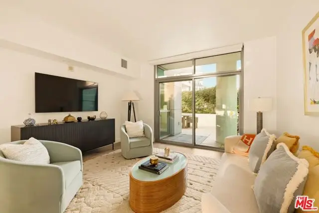 13700 Marina Pointe Drive #314, Marina Del Rey, CA 90292 - Image #2