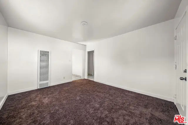 426 E 107th Street, Los Angeles, CA 90003 - #2