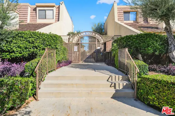 18419 Collins Street #A, Tarzana (los Angeles), CA 91356