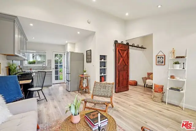 9208 National Boulevard, Los Angeles, CA 90034 - Image #2