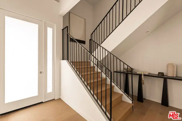 1749 S Marvin Avenue, Los Angeles, CA 90019 - Image #2