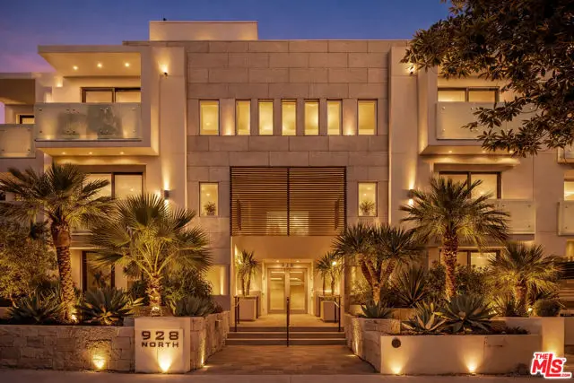 928 N Croft Avenue #304, Los Angeles, CA 90069 - Image #1