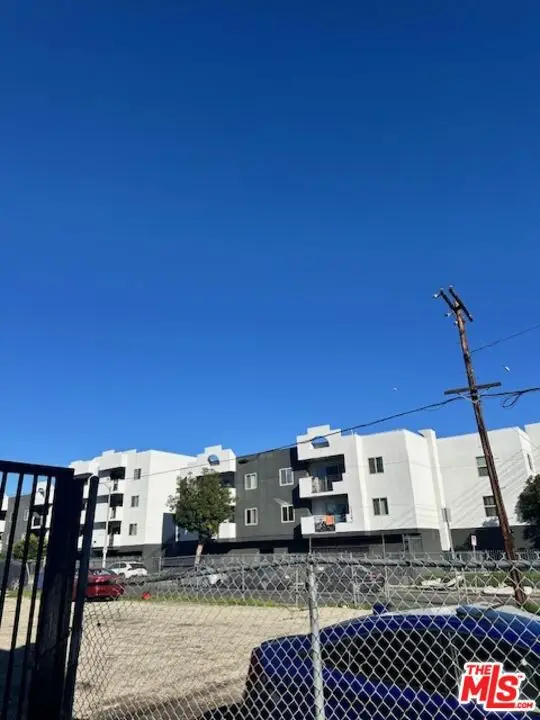 10821 Magnolia Boulevard, North Hollywood, CA 91601 - Image #2