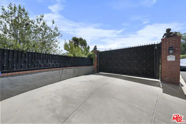 12917 Galewood Street, Studio City, CA 91604 - Image #1