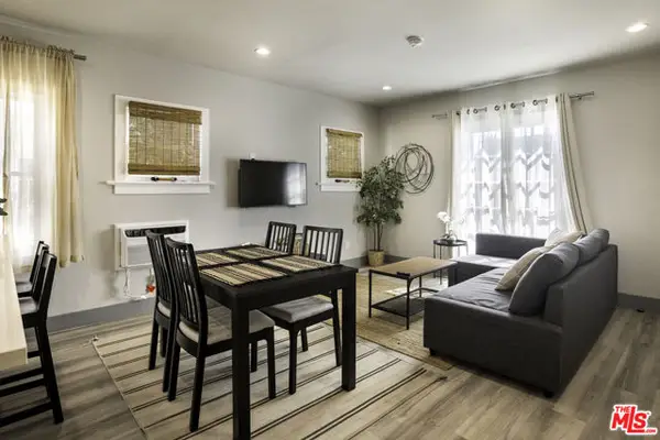 1561 S Harvard Boulevard, Los Angeles, CA 90006