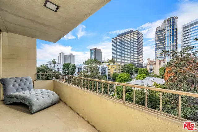 1300 Midvale Avenue #501, Los Angeles, CA 90024 - Image #2