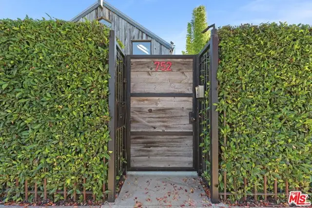 752 Palms Boulevard, Venice, CA 90291 - Image #2