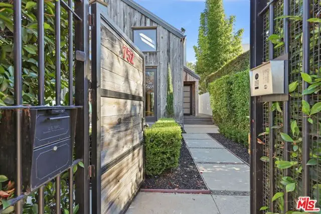 752 Palms Boulevard, Venice, CA 90291 - Image #3