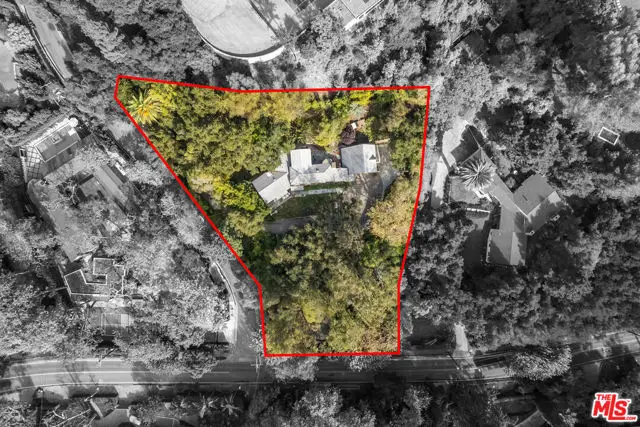 2098 Mandeville Canyon Road, Los Angeles, CA 90049 - Image #2