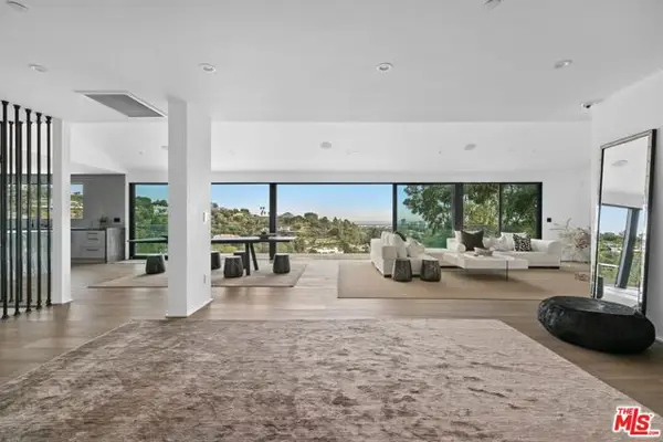 11010 Chalon Road, Los Angeles, CA 90077