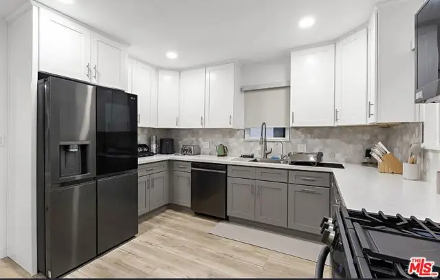 8222 Pershing Drive, Playa Del Rey, CA 90293 - Image #2