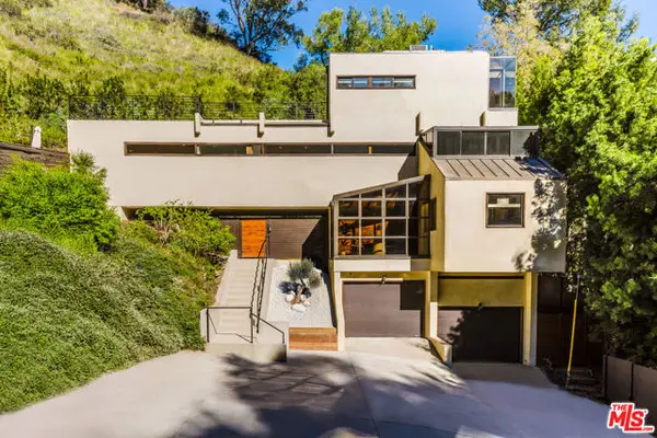 10443 Corfu Lane, Los Angeles, CA 90077