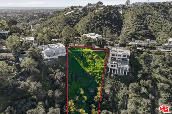 1016 Stradella Road, Los Angeles, CA 90077