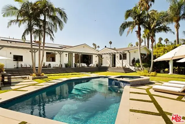 19739 Henshaw Street, Woodland Hills, CA 91364 - Image #3