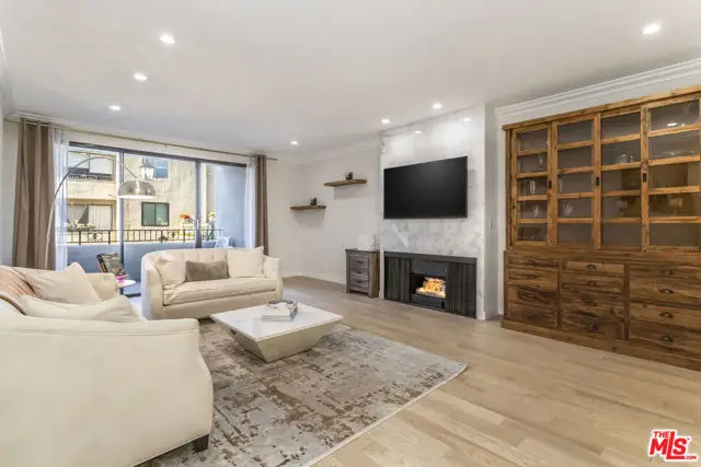 8455 Fountain Avenue #414, West Hollywood, CA 90069 - #1