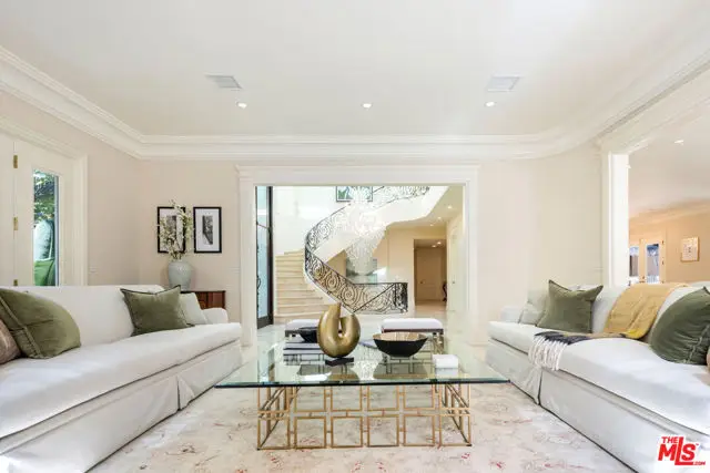 1350 Benedict Canyon Drive, Beverly Hills, CA 90210 - Image #1