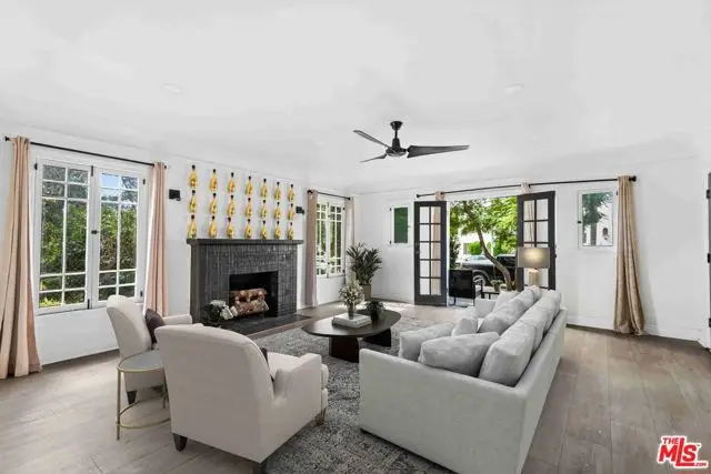 2406 3rd Avenue, Los Angeles, CA 90018 - Image #3