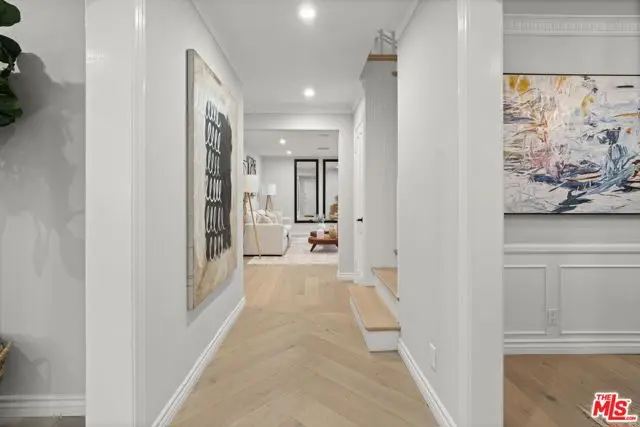 9325 Oakmore Road, Los Angeles, CA 90035 - Image #2