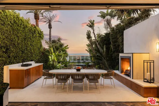 966 Palisades Beach Road, Santa Monica, CA 90403 - Image #3