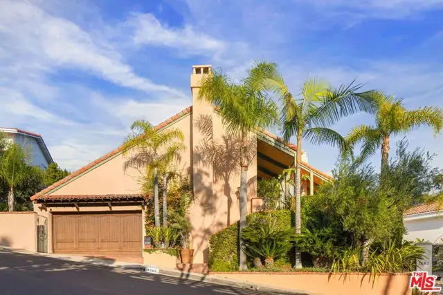 1888 N Crescent Heights Boulevard, Los Angeles, CA 90069 - Image #2