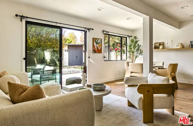 7511 Lasaine Avenue, Van Nuys, CA 91406 - Image #3