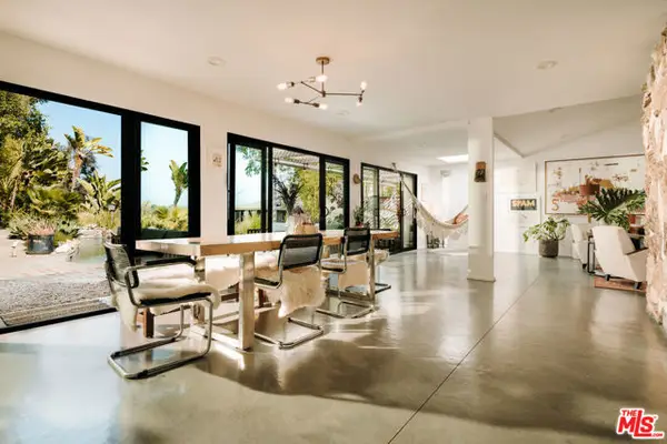 2230 Banyan Drive, Los Angeles, CA 90049