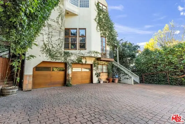9864 Yoakum Drive, Beverly Hills, CA 90210 - #3