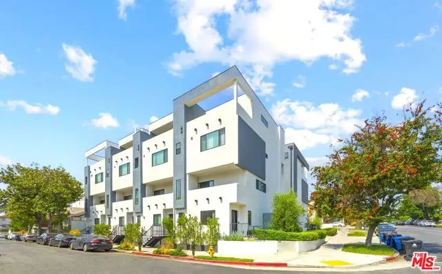 497 N St Andrews Place, Los Angeles, CA 90004 - #3