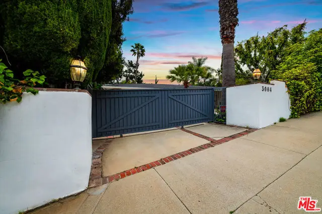 3004 Laurel Canyon Boulevard, Studio City, CA 91604 - #2