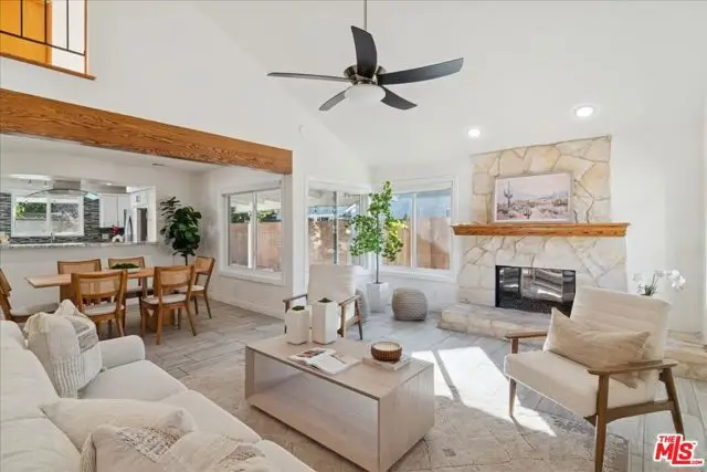 2216 Carlsbad Court, Simi Valley, CA 93063 - Image #2