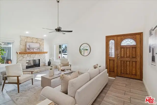 2216 Carlsbad Court, Simi Valley, CA 93063 - Image #3