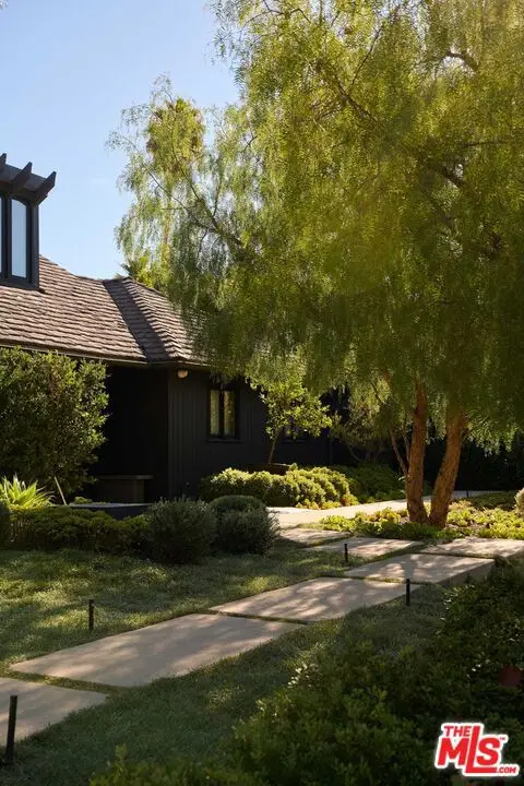 258 S Hudson Avenue, Los Angeles, CA 90004 - Image #3