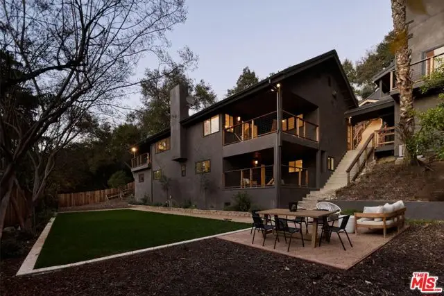 521 Fremont Drive, Pasadena, CA 91103 - Image #1