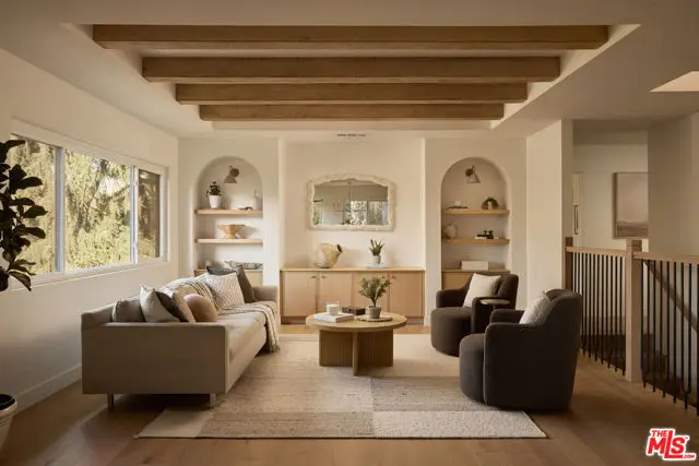 521 Fremont Drive, Pasadena, CA 91103 - Image #2