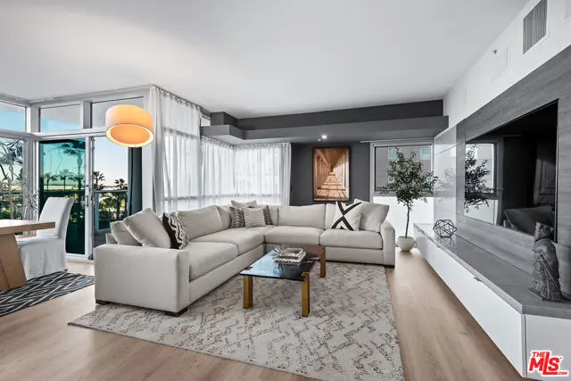 13700 Marina Pointe Drive #624, Marina Del Rey, CA 90292 - Image #3