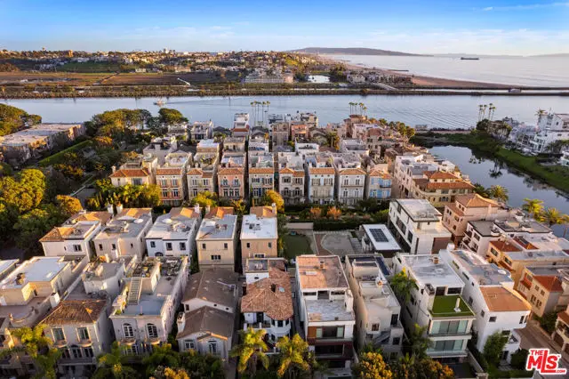 138 Voyage Mall, Marina Del Rey, CA 90292 - #1