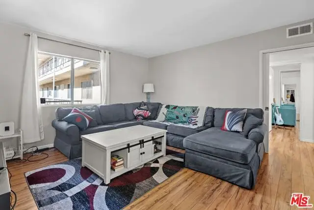 4358 Mammoth Avenue #14, Sherman Oaks, CA 91423 - #2