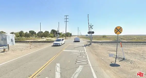 212 W Avenue E, Lancaster, CA 93536