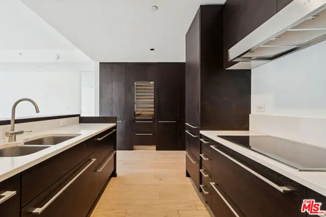 6250 Hollywood Boulevard #8K, Los Angeles, CA 90028 - #3
