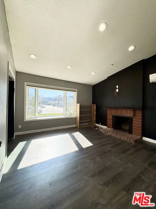 24431 Cheryl Kelton Place, Santa Clarita, CA 91321 - Image #2