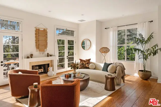 2640 N Commonwealth Avenue, Los Angeles, CA 90027 - #1