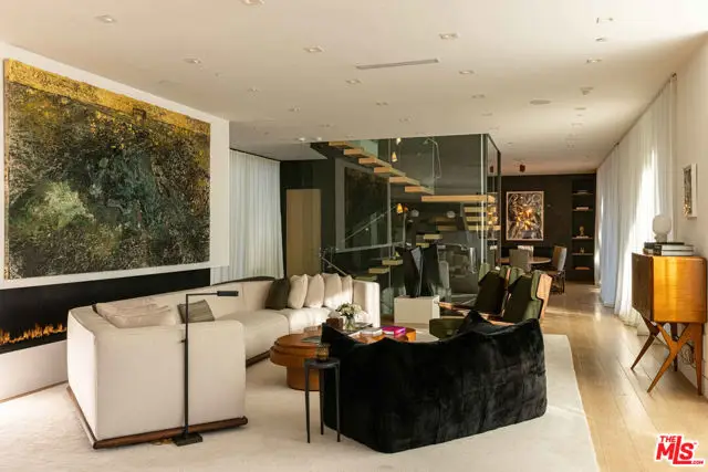 815 N Tigertail Road, Los Angeles, CA 90049 - Image #3