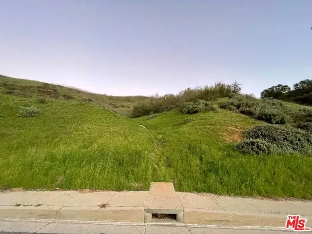 27306 Oak Summit Road, Agoura Hills, CA 91301 - #2