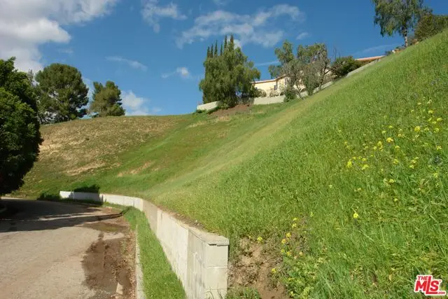 21680 Arcos Drive, Woodland Hills, CA 91364 - Image #1