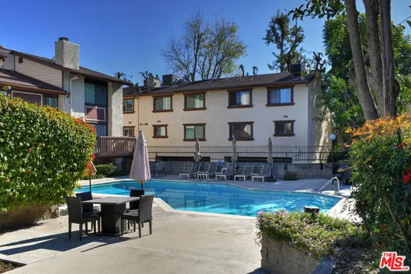 13942 Oxnard Street, Los Angeles, CA 91401