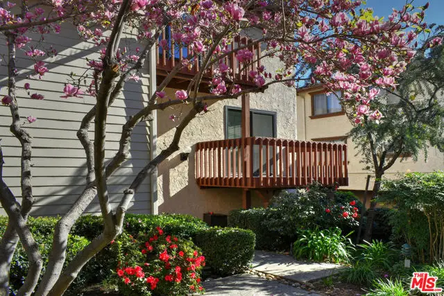 13942 Oxnard Street, Valley Glen, CA 91401 - #3